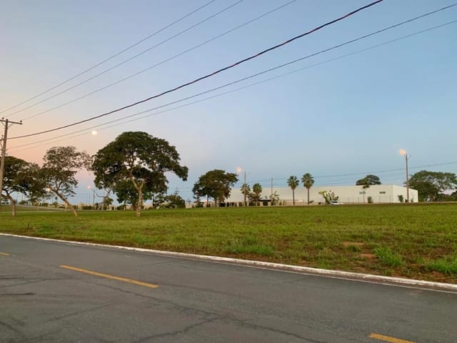 Foto do Terreno - Terreno em  à  Venda - Chapada dos Guimarães- MT, CONDOMÍNIO PORTAL DAS ÁGUAS, 1.500 m2, Morro do Chapéu | Lyah Jaudy Imóveis