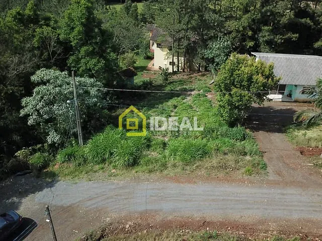 Terreno com 450m², à venda, no bairro Estados em Concórdia