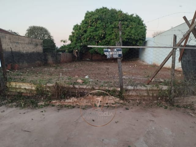 Terreno com 360m², à venda, no bairro Jardim Imperador em Araraquara