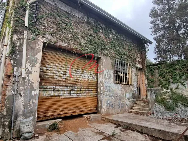 Terreno com 323m², à venda, no bairro Vila Pirajussara em São Paulo