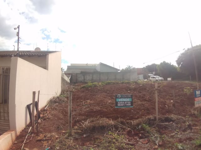 Terreno com 268m², à venda, no bairro Jardim Panorâmico em Cambé