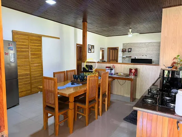 Fazenda com 303611m² 4 quartos e 3 banheiros, à venda, no bairro Zona Rural em Dom Cavati
