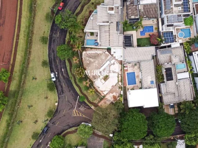 Terreno com 575m², à venda, no bairro Esperança em Londrina