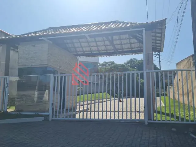 Terreno com 360m², à venda, no bairro Centro em Araruama