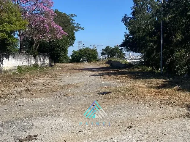 Terreno com 3800m², para alugar, no bairro Vila São Rafael em Guarulhos