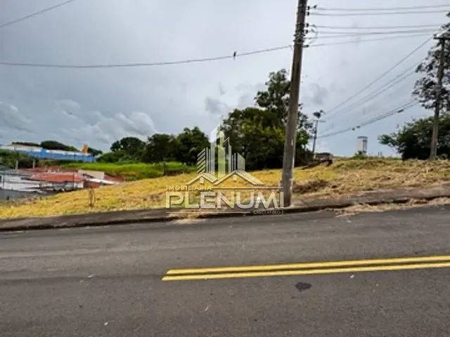 Terreno com 680m², à venda, no bairro Vila Anhanguera em Rio Claro