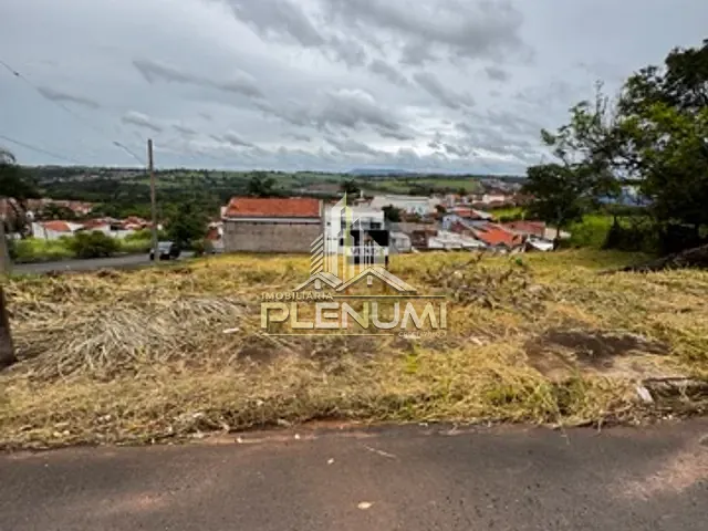 Terreno com 680m², à venda, no bairro Vila Anhanguera em Rio Claro