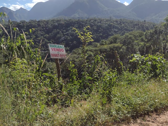 Terreno com 1050m², à venda, no bairro Araras em Petrópolis