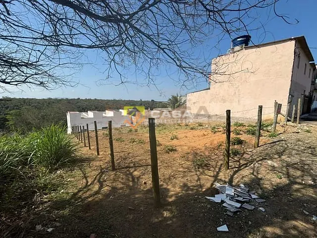 Terreno com 300m², à venda, no bairro Residencial Centro da Serra em Serra