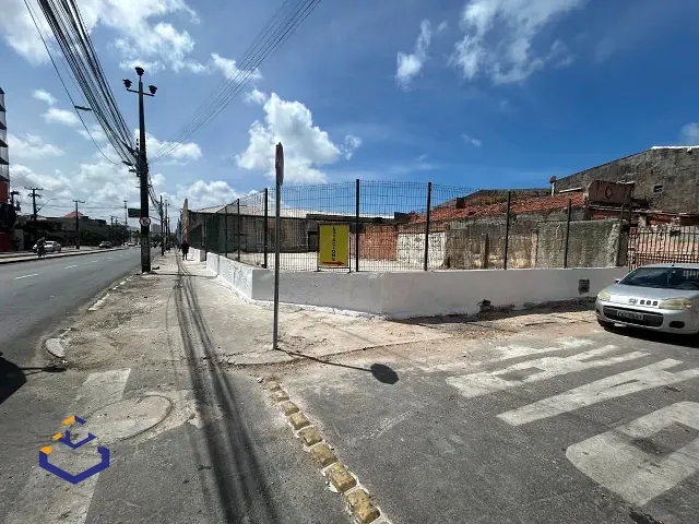 Terreno com 930m², para alugar, no bairro Praia de Iracema em Fortaleza
