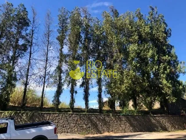 Terreno com 333m², à venda, no bairro Ano Bom em Barra Mansa