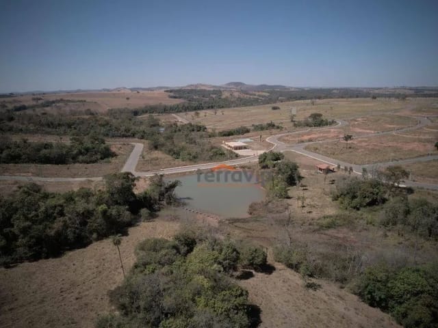 Terreno com 1000m², à venda, no bairro Villa Toscana Condomínio Horizontal em Senador Canedo