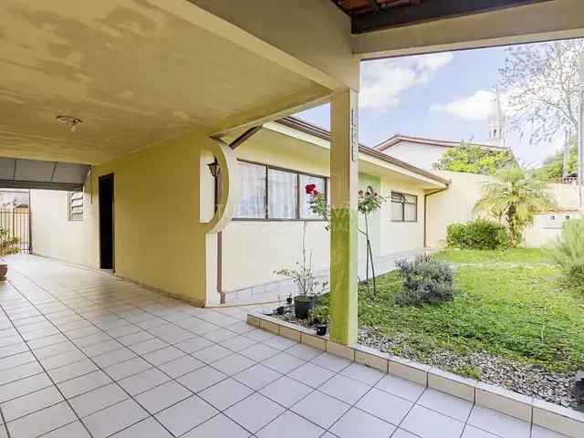 Terreno com 331m² 5 quartos e 5 banheiros, à venda, no bairro Barreirinha em Curitiba