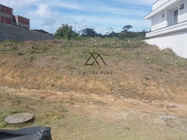 Terreno com 475m², à venda, no bairro Nossa Senhora da Vitória em Ilhéus