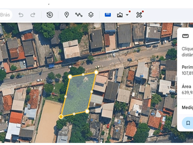 Terreno com 600m², à venda, no bairro Brás de Pina em Rio de Janeiro