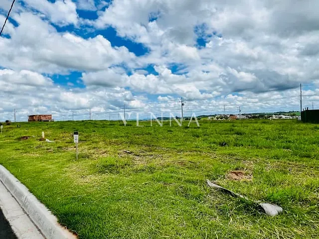 Terreno com 318m², à venda, no bairro Gleba Simon Frazer em Londrina