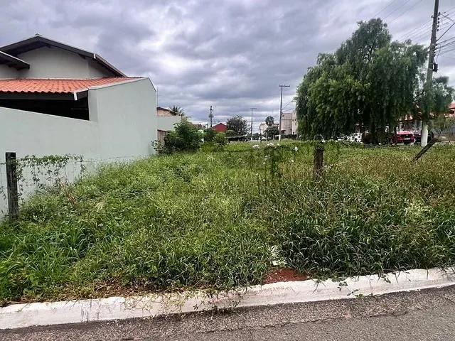 Terreno com 332m², à venda, no bairro Morada das Flores em Holambra