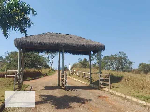 Terreno com 1020m², à venda, no bairro Área Rural de Santos Dumont em Santos Dumont