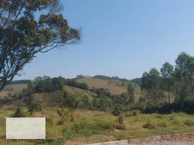 Terreno com 1020m², à venda, no bairro Área Rural de Santos Dumont em Santos Dumont
