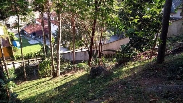 Terreno com 520m², à venda, no bairro Praia Perequê em Ilhabela