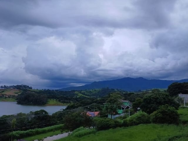 Terreno com 1012m², à venda, no bairro Residencial San Lorenzo em Joanópolis