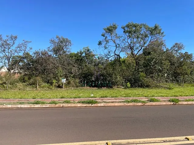 Terreno com 360m², à venda, no bairro Vila Nascente em Campo Grande