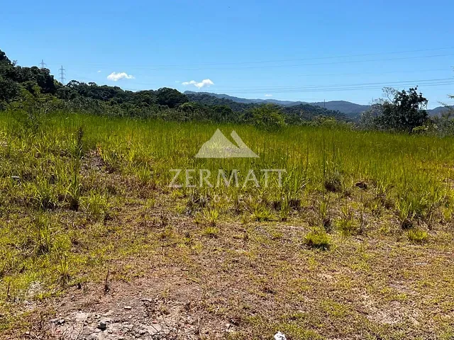 Terreno com 375m², à venda, no bairro Ponta Aguda em Blumenau