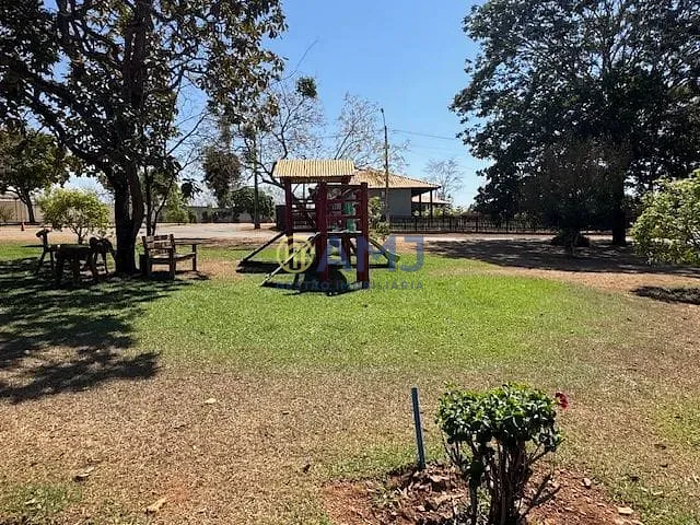 Terreno com 1640m², à venda, no bairro Zona Rural Hidrolandia em Hidrolândia