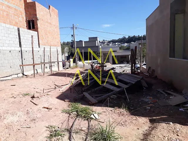 Terreno com 300m², à venda, no bairro Condomínio Residencial Euroville II em Bragança Paulista