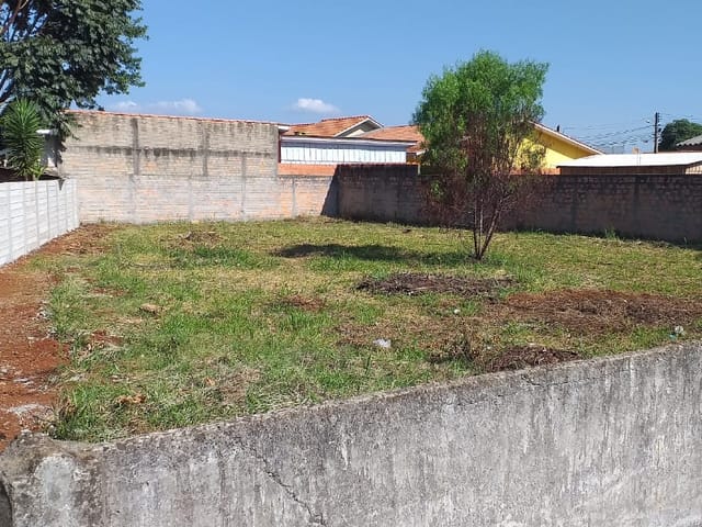 Terreno com 530m², à venda, no bairro Cará-cará em Ponta Grossa