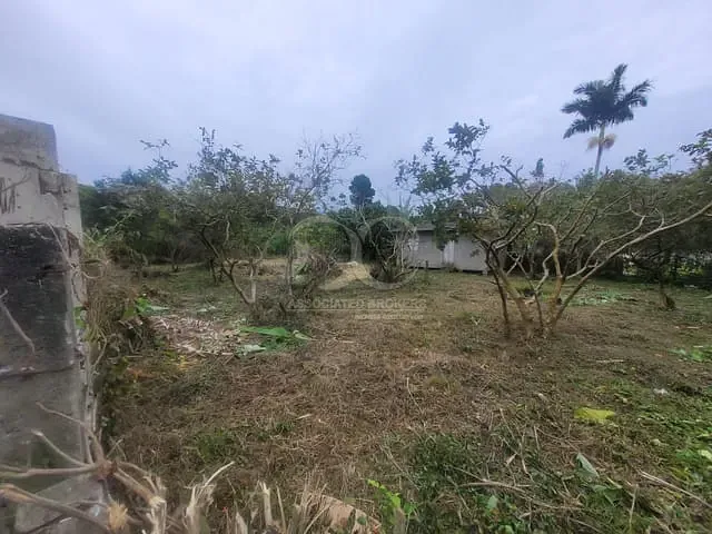 Terreno com 500m², à venda, no bairro Lagoa da Conceição em Florianópolis
