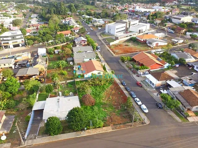 Terreno com 800m², à venda, no bairro CENTRO em Coronel Vivida