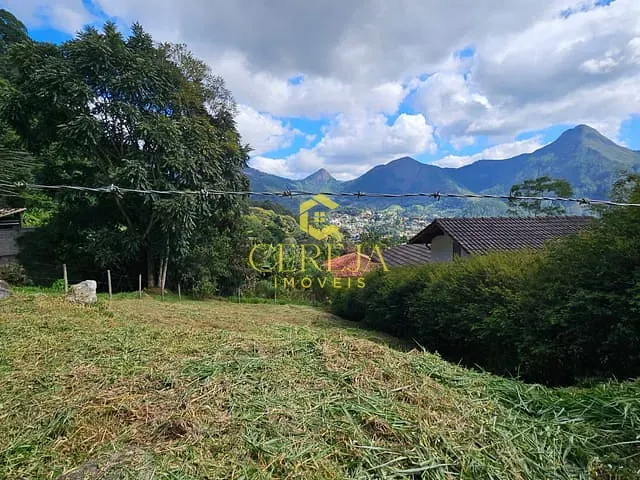 Terreno com 366m², à venda, no bairro Cônego em Nova Friburgo
