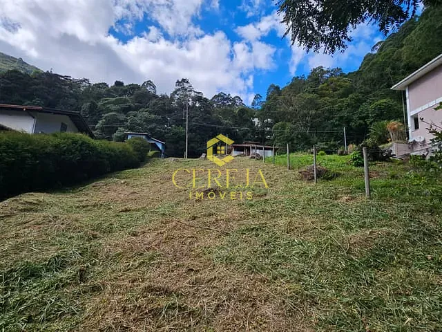 Terreno com 366m², à venda, no bairro Cônego em Nova Friburgo