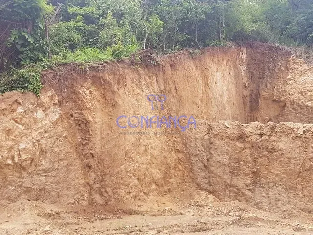 Terreno com 440m², à venda, no bairro Campo Grande em Rio de Janeiro