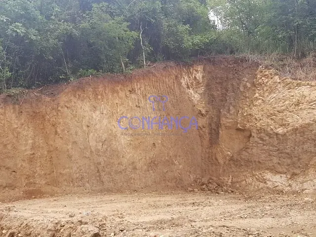 Terreno com 440m², à venda, no bairro Campo Grande em Rio de Janeiro