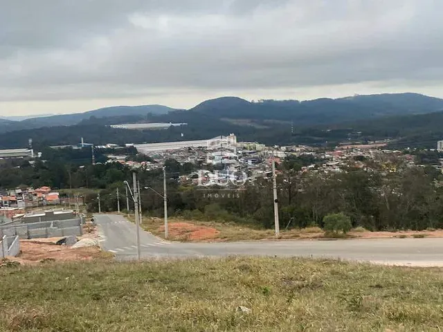 Terreno com 140m², à venda, no bairro São Luiz (Polvilho) em Cajamar
