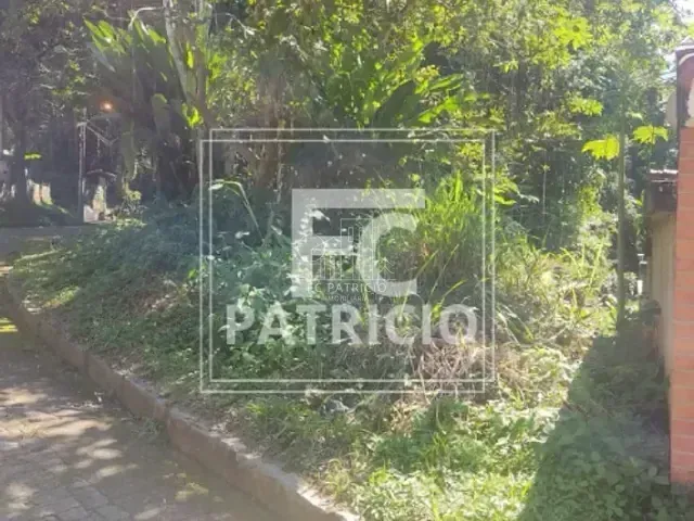 Terreno com 673m², à venda, no bairro Limoeiro em Guapimirim