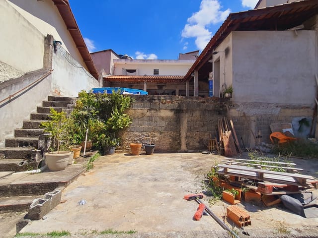 Terreno de 272 m2 à venda na Freguesia do Ó