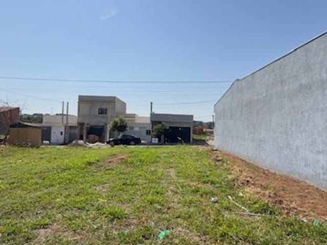 Terreno com 250m², à venda, no bairro Acapulco em Birigui