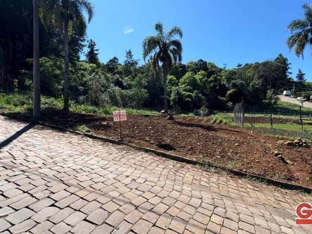 Terreno com 360m², à venda, no bairro Jardim São Brás em Nova Prata