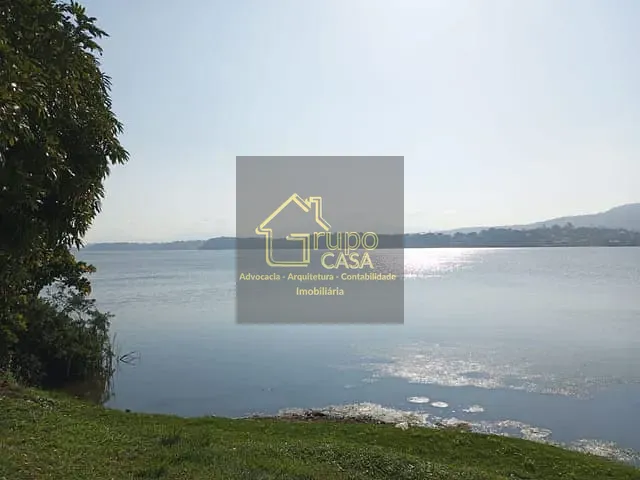 Terreno com 727m², à venda, no bairro Jardim Interlagos (Maricá) em Maricá