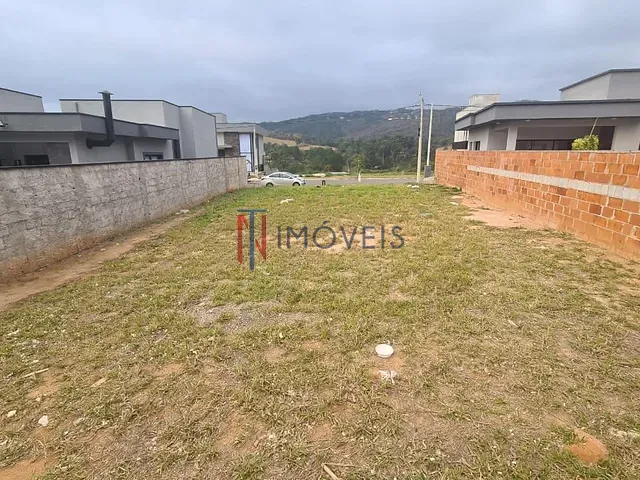Terreno com 362m², à venda, no bairro Bosque dos Eucalíptos em Atibaia