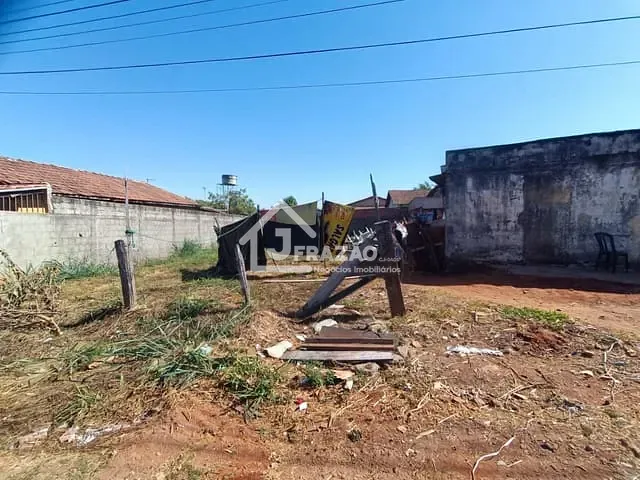 Terreno com 853m², à venda, no bairro Vila Galvão em Senador Canedo