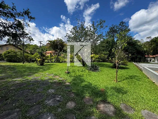 Terreno com 815m², à venda, no bairro Posse em Teresópolis