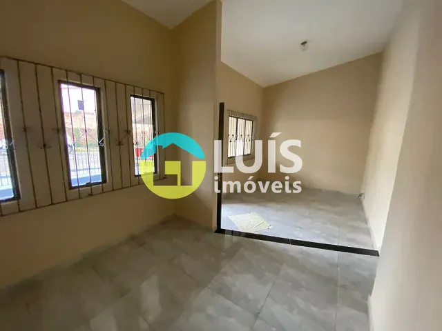 Casa 3 quartos e 1 banheiro, à venda, no bairro Parque do Trevo em Guaranésia