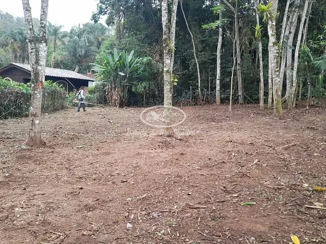Terreno com 550m², à venda, no bairro Fazendinha (Penedo) em Itatiaia