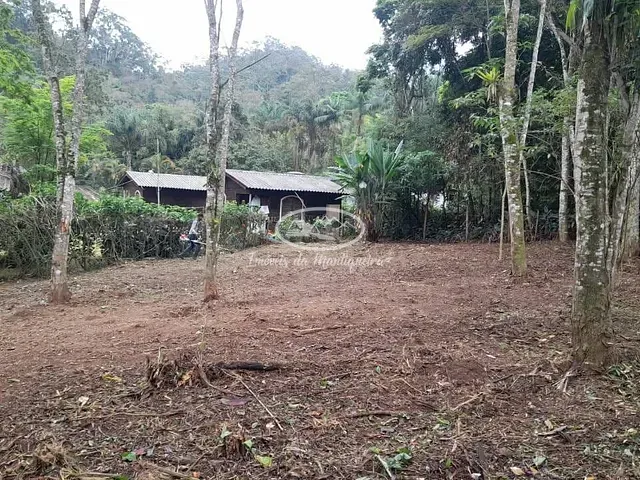 Terreno com 550m², à venda, no bairro Fazendinha (Penedo) em Itatiaia