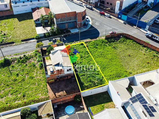 Terreno com 360m², à venda, no bairro Parque Santa Bárbara em Itapira