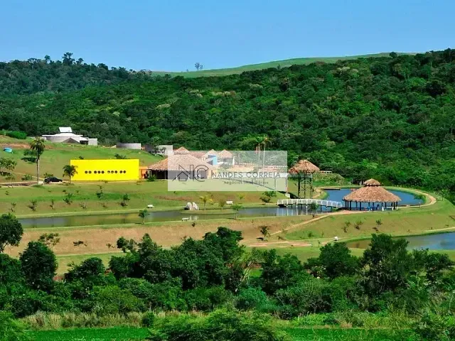 Terreno com 1500m², à venda, no bairro . em Sertanópolis
